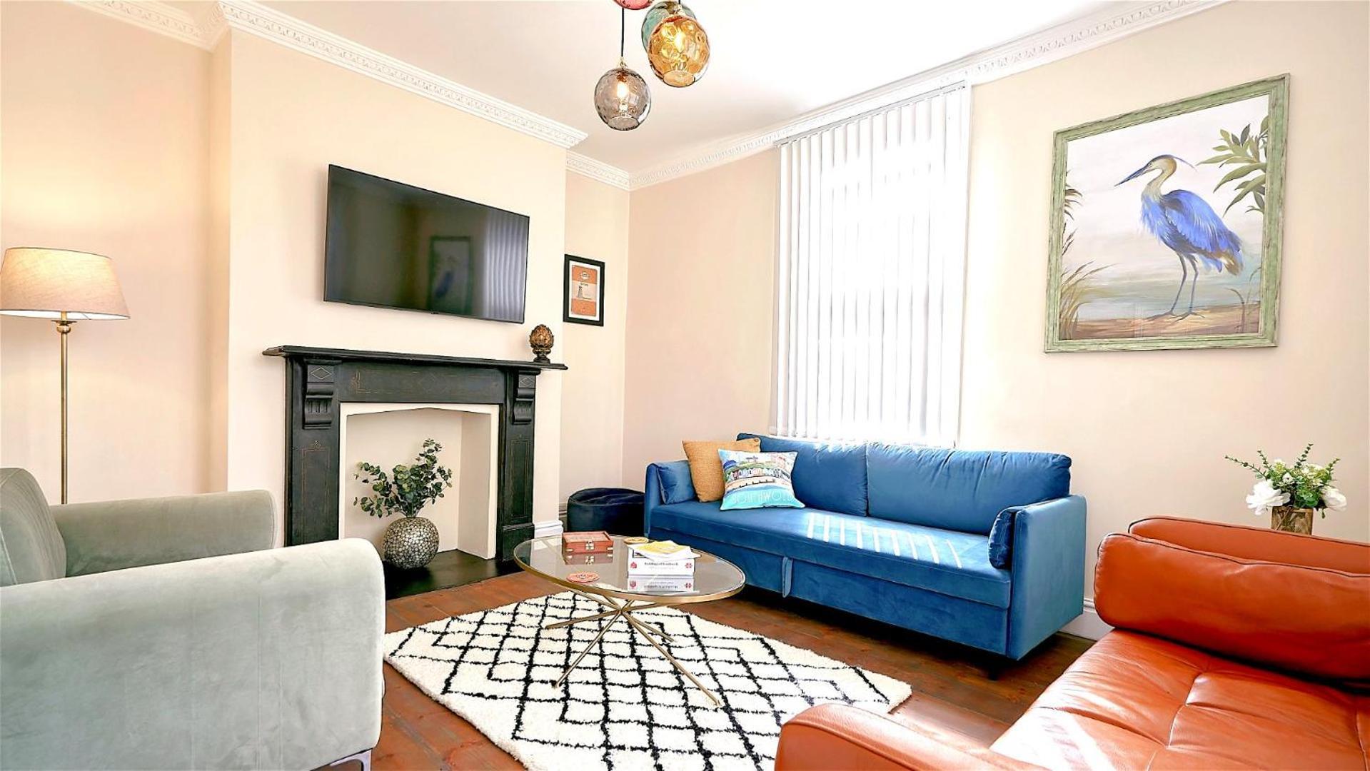 Stunning Ground Floor Near Apartment
